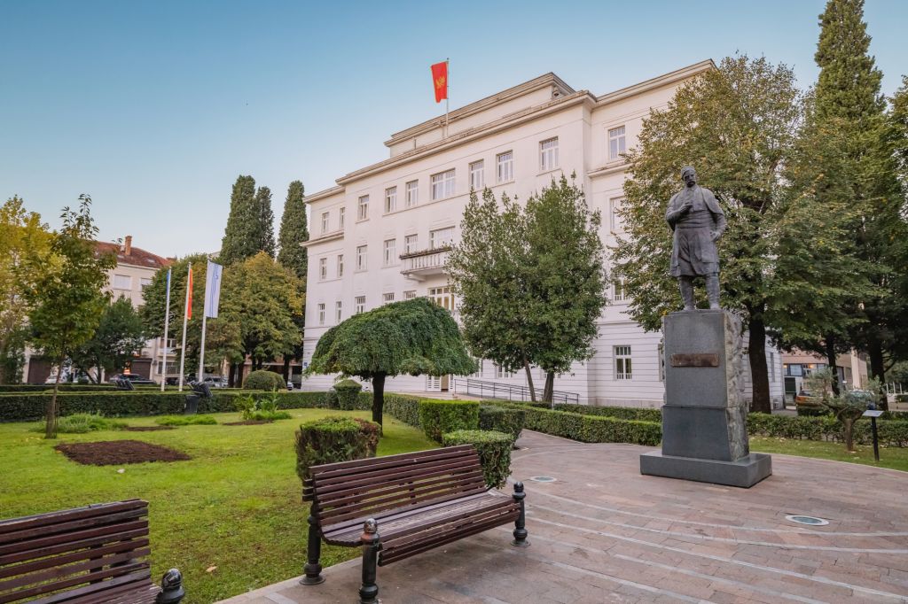 Spomenik vojvodi Marku Miljanovu Podgorica