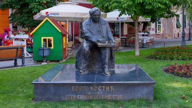 Spomenik velemajstoru Bori Kostiću Vršac
