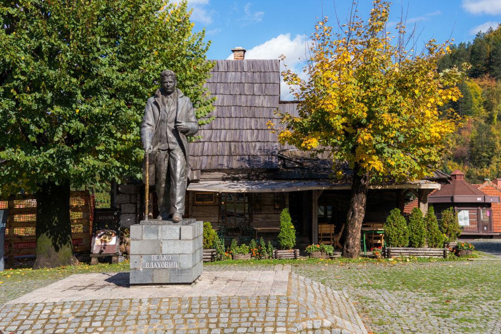 Spomenik Veljku Vlahoviću Kolašin
