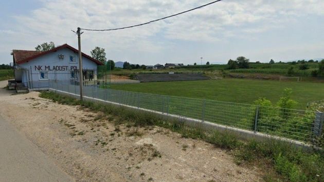Stadion Mladost Polje Cazin