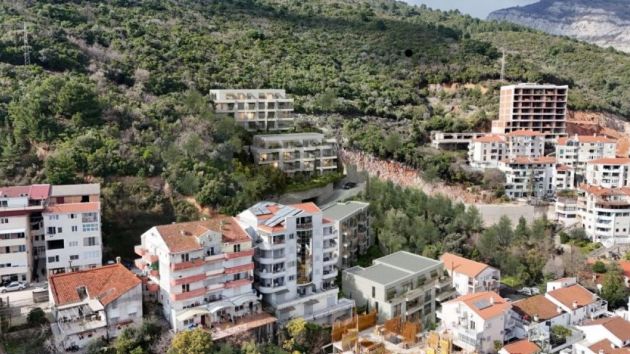 Kompleks pet objekata Budva