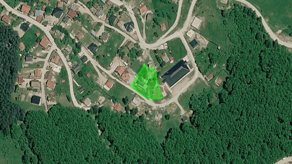 Stambena zgrada Svračiće 85 Tutin