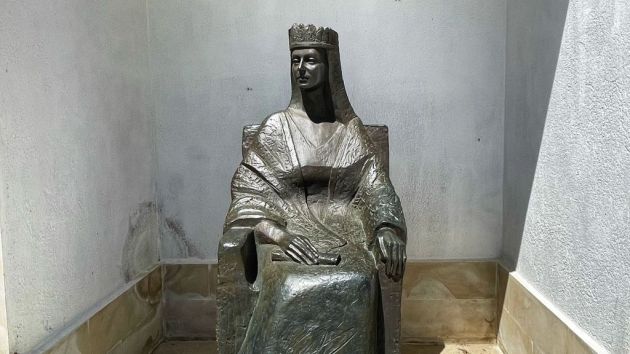 Spomenik kraljice Katarine Kraljeva Sutjeska