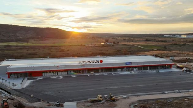 Shopping center Supernova Grude