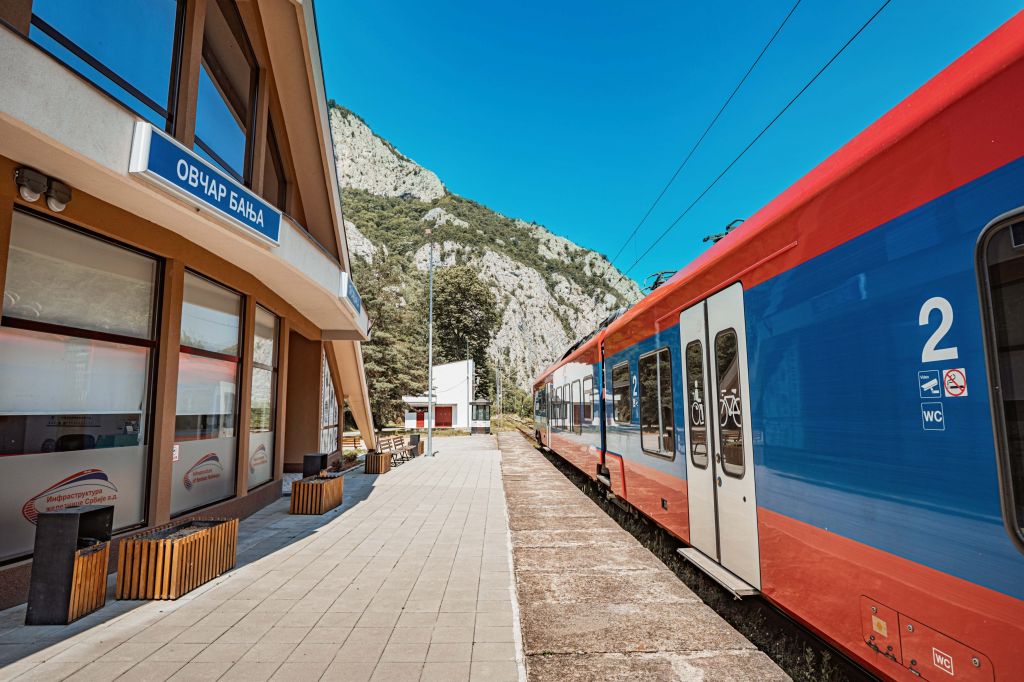 Železnička stanica Ovčar banja