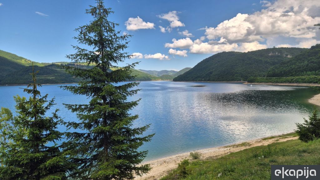 Zlatarsko jezero